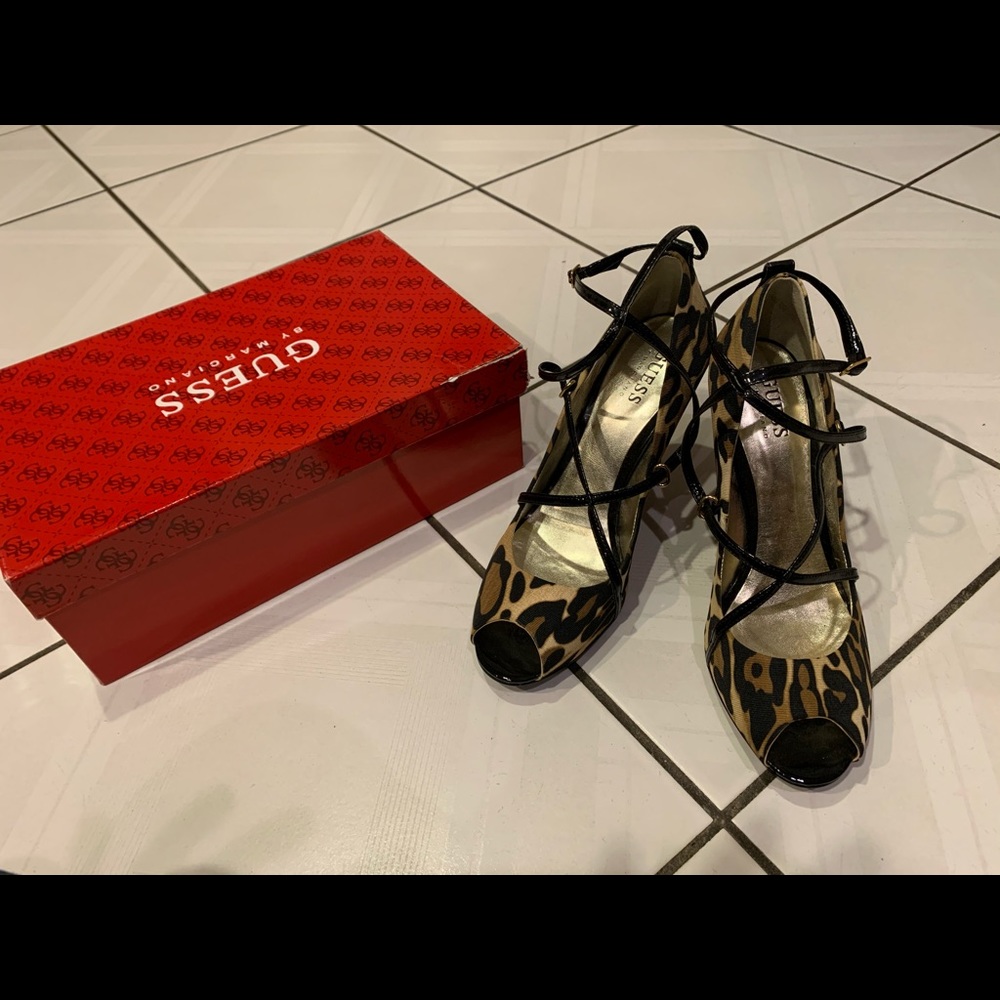 NWOT Guess Black Patent Strappy Leopard Heels